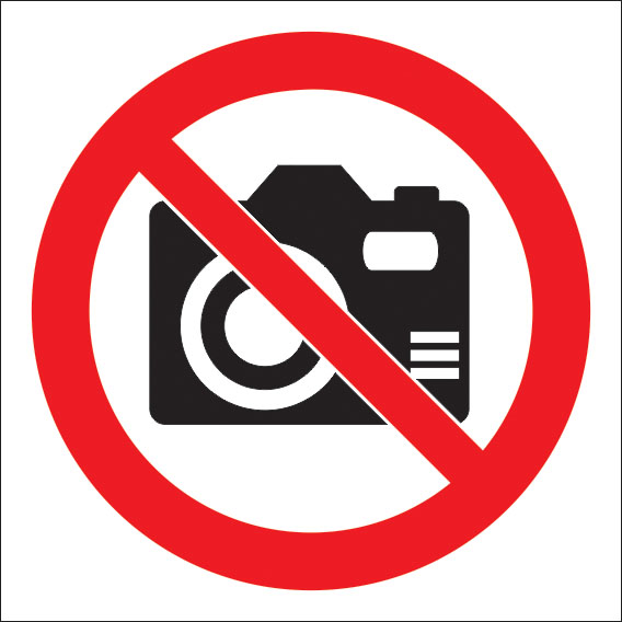 картинка Знак P40 Фото и видеосъемка запрещена. 200x200 мм. пластик 2 мм  в интернет-магазине Всезнаки.рф в Санкт-Петербурге